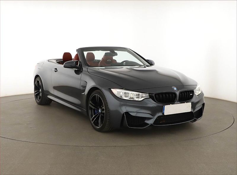 BMW M4 (2015) - fotka 1 z 20