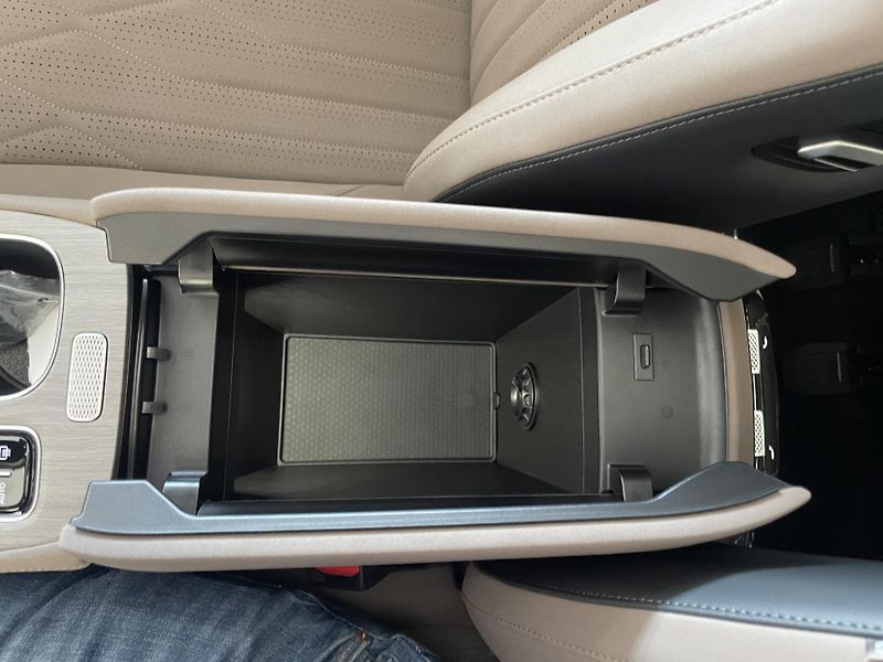 Chery Tiggo 8 PHEV (2026) 1,5T Unique FWD - fotka 43 z 52