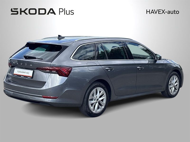 Škoda Octavia (2023) Combi 1.5 TSI Style - fotka 2 z 29