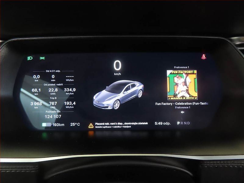 Tesla Model S (2017) P100D, SoH 93% - fotka 11 z 17