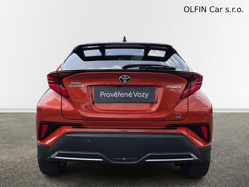 Toyota C-HR GR-Sport 2.0 Hybrid E-CVT - fotka 8 z 21