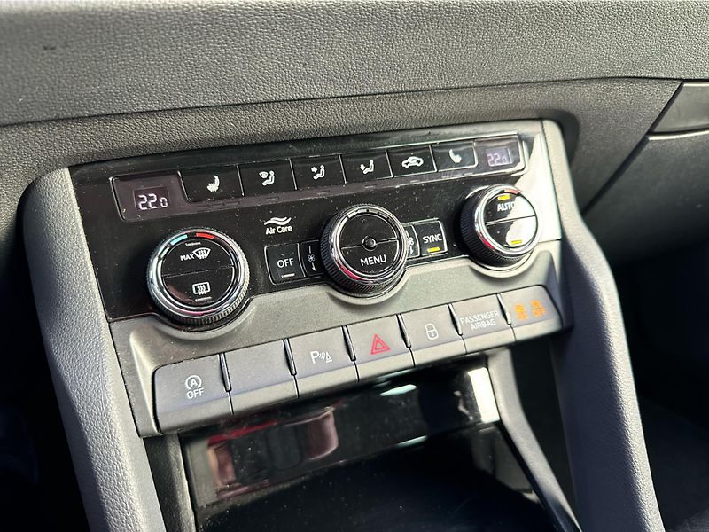 Škoda Karoq 4x4 Style 2.0 TDI DSG - fotka 13 z 22