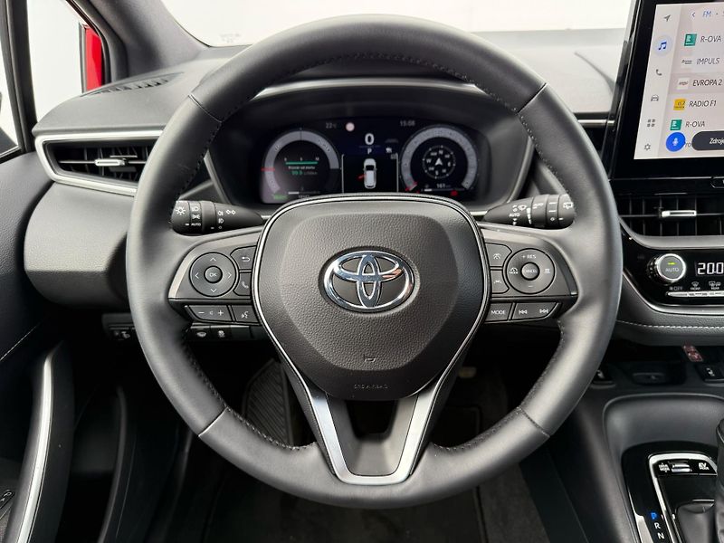 Toyota Corolla 1.8 HSD e-CVT Comfort Tech - fotka 15 z 27