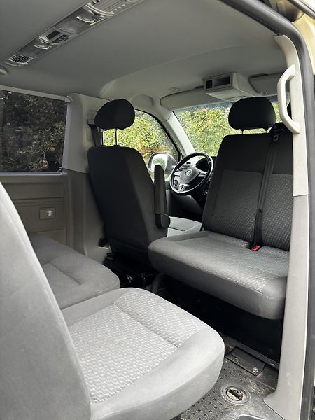 Volkswagen Caravelle (2012) T5.1 2.0 TDI 103 kW (CAAC) - fotka 12 z 15