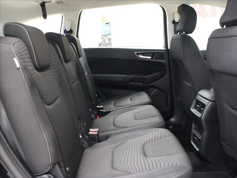 Ford S-MAX 2,0 TDCi 1.majitel - fotka 13 z 32