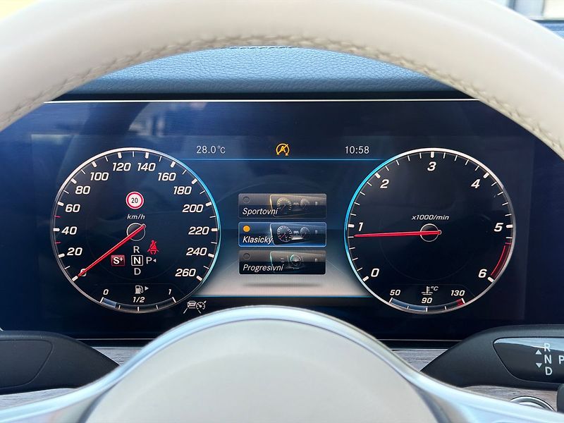 Mercedes-Benz Třídy E 400 D 4M,Cabrio, Burmester, Av - fotka 34 z 37