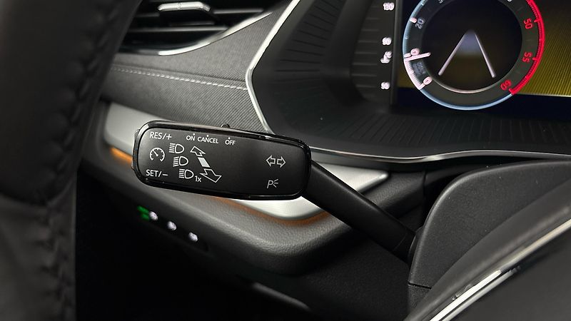 Škoda Octavia 2.0 TDI Style - fotka 14 z 25