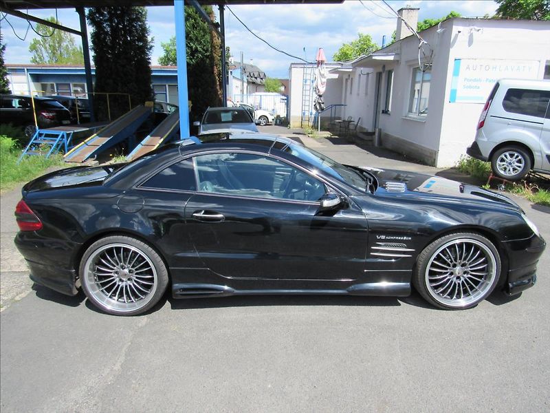 Mercedes-Benz SL 5,5 550 V8 285kw Cabrio - fotka 40 z 44