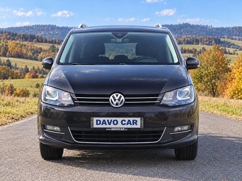 Volkswagen Sharan 2,0 TDI 130kW DSG 4Motion CZ - fotka 2 z 41