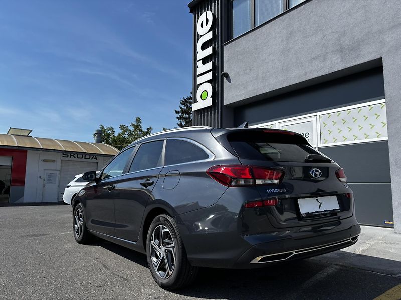 Hyundai i30 (2023)  Kombi Smart 1.0 T-GDI - fotka 3 z 15