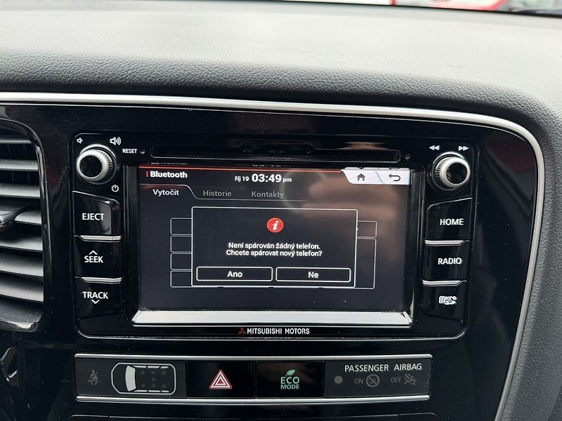 Mitsubishi Outlander (2019) 2.0i Mivec Automat LED 7Míst - fotka 11 z 50