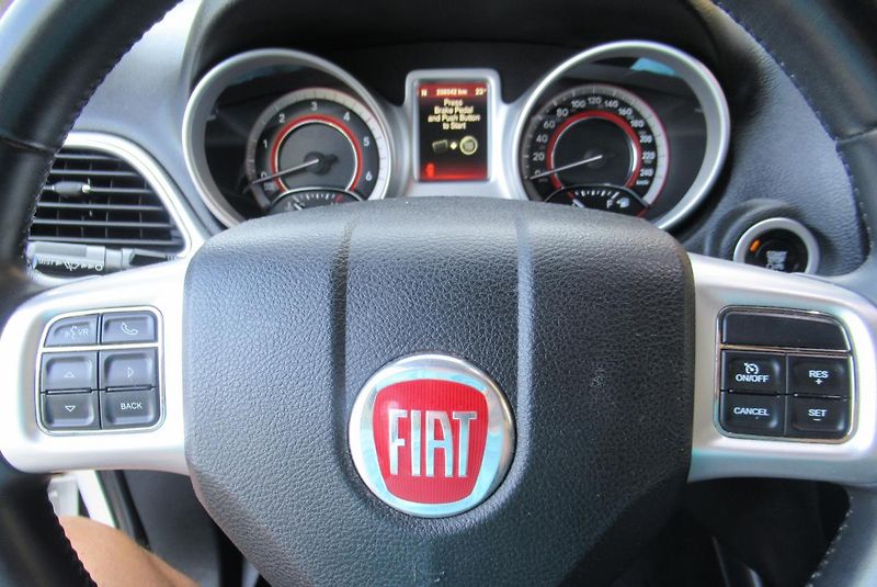 Fiat Freemont 2.0 MJT 4x4 AUTOMAT NAVIGACE - fotka 10 z 24