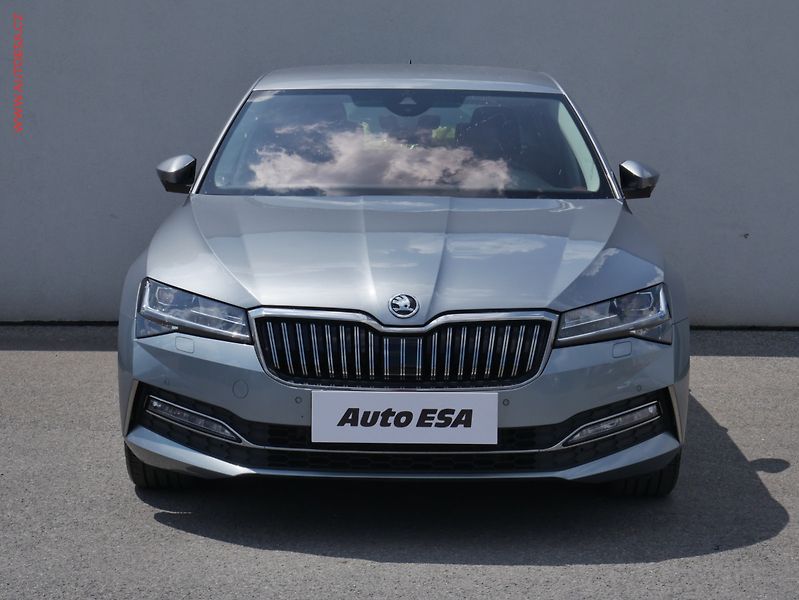 Škoda Superb (2019) 2.0 TDI 4x4, 2.maj,ČR, L&K - fotka 2 z 24