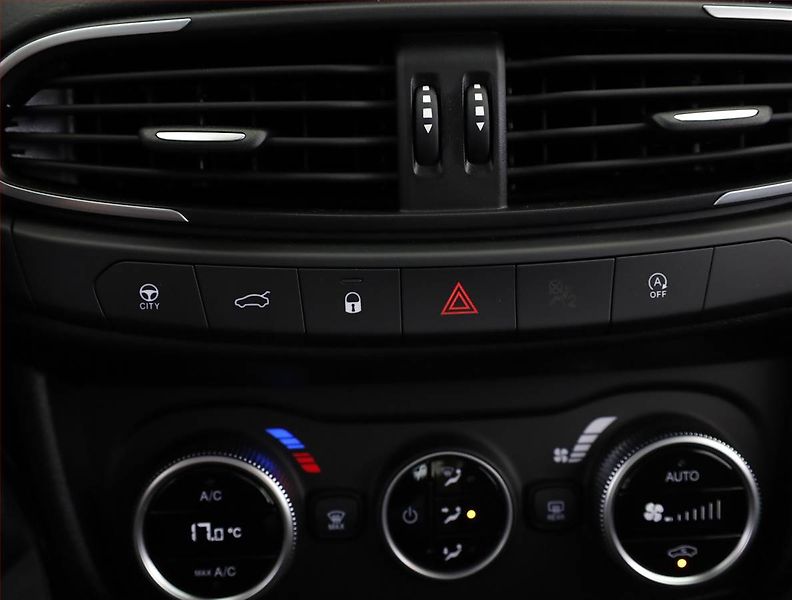 Fiat Tipo (2025) 1.6 MultiJet, ČR,1.maj - fotka 13 z 17