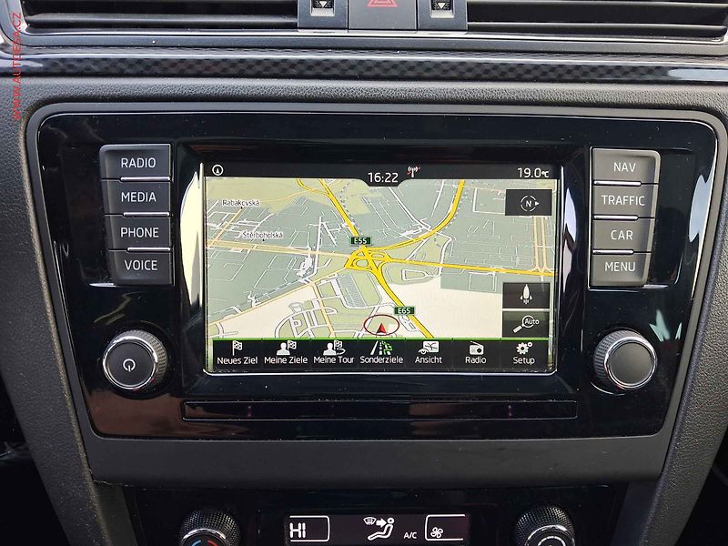 Škoda Rapid (2016) 1.2 TSi, Monte Carlo, panor. - fotka 15 z 17