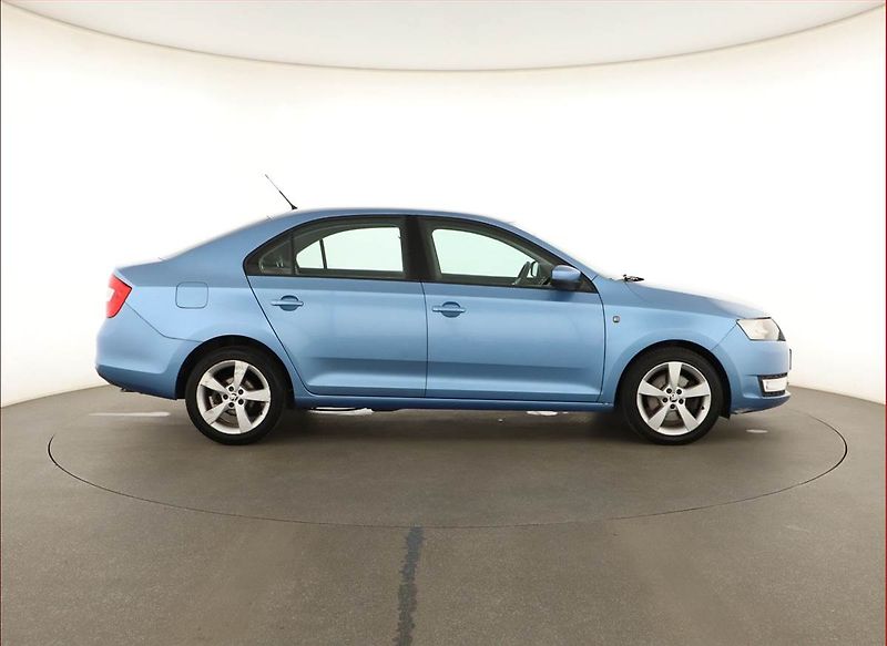 Škoda Rapid (2013) 1.2 TSI, Tempomat - fotka 6 z 14