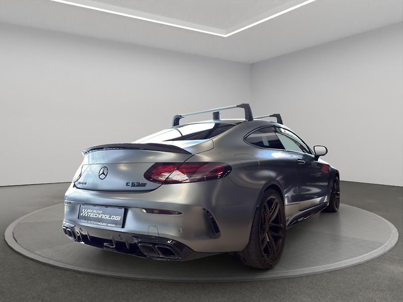 Mercedes-Benz Třídy C (2022) Mercedes-AMG C 63 S kupé - fotka 7 z 21