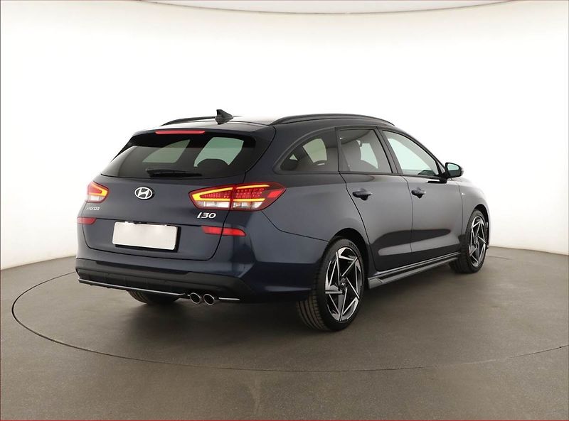 Hyundai i30 (2025) 1.5 T-GDI MHEV 48V, N-Line - fotka 5 z 20