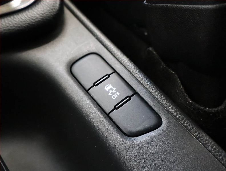 Toyota Yaris (2022) Selection Style 1.5 VVT-i - fotka 21 z 25
