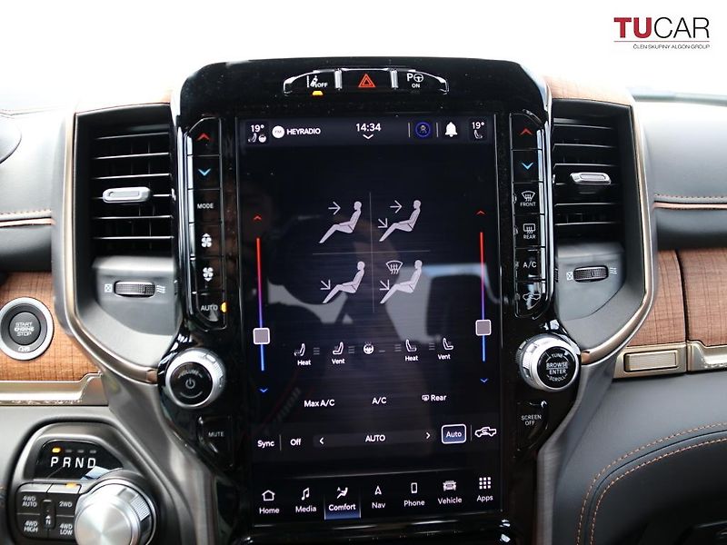 RAM 1500 (2024) Longhorn 5.7 V8 Hemi  - fotka 21 z 47