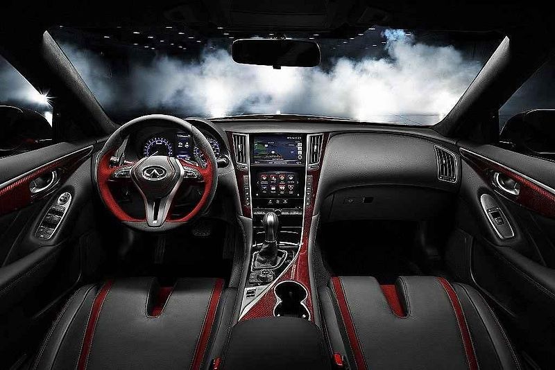 Infiniti Q50 Eau Rouge.