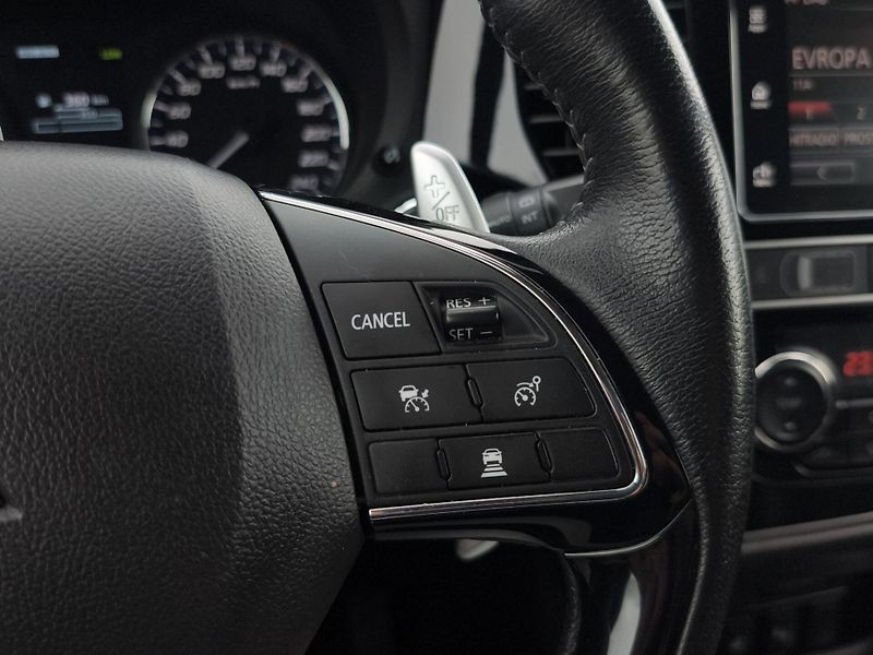 Mitsubishi Outlander (2019) INSTYLE+ 2.0 MIVEC 110kW, A/T, - fotka 12 z 29