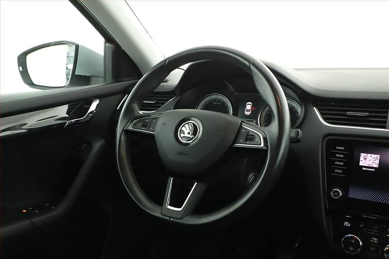 Škoda Octavia (2019) Style 1.6 TDI, ČR,1.maj - fotka 8 z 14