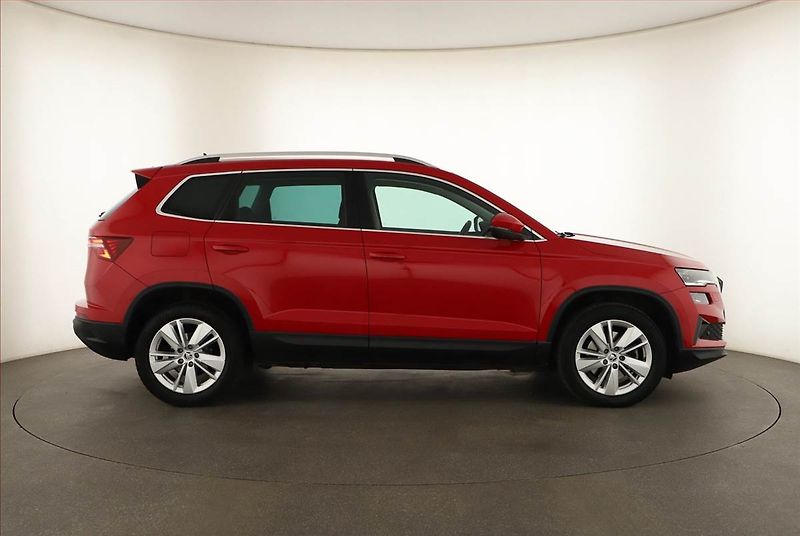 Škoda Karoq (2022) Style 1.5 TSI - fotka 6 z 20