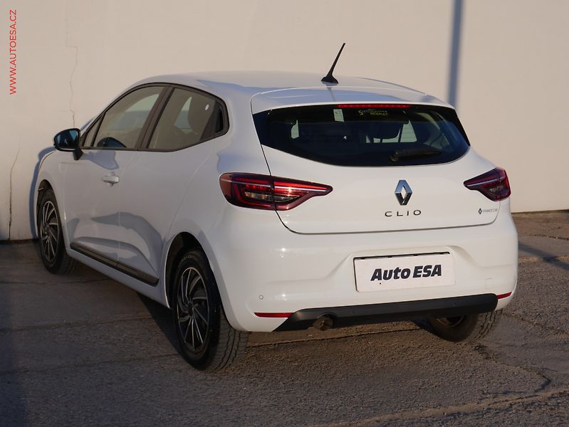 Renault Clio (2022) 1.0 TCe, 2.maj,ČR - fotka 4 z 17