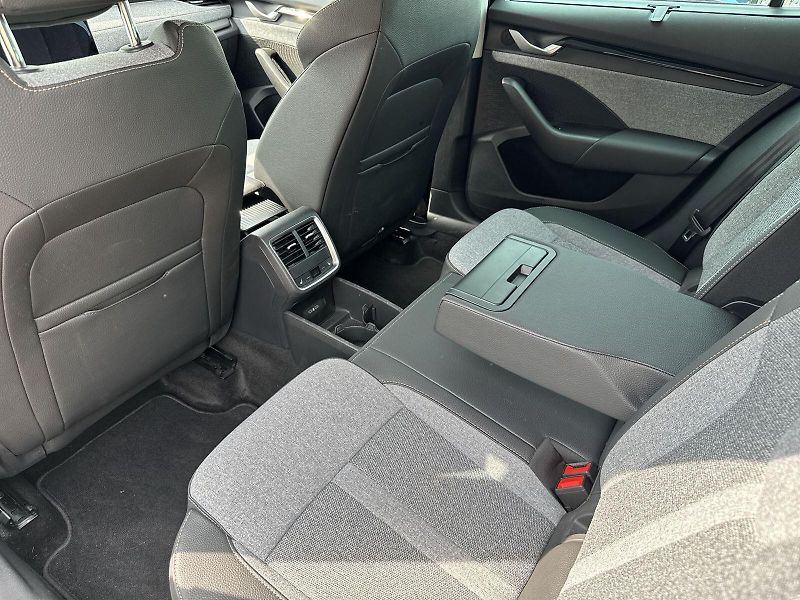 Škoda Octavia (2025) 2.0 TDI DSG Top Selection - fotka 7 z 34