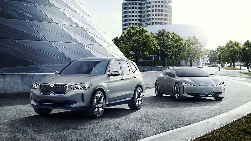 Koncept BMW iX3.