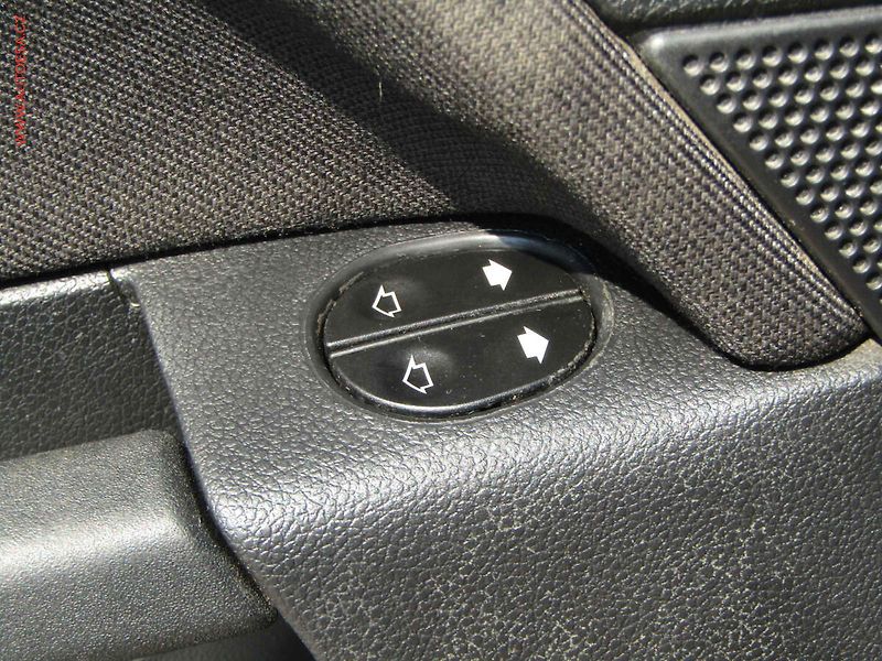Ford Fiesta (2006) 1.25i, AC - fotka 11 z 14