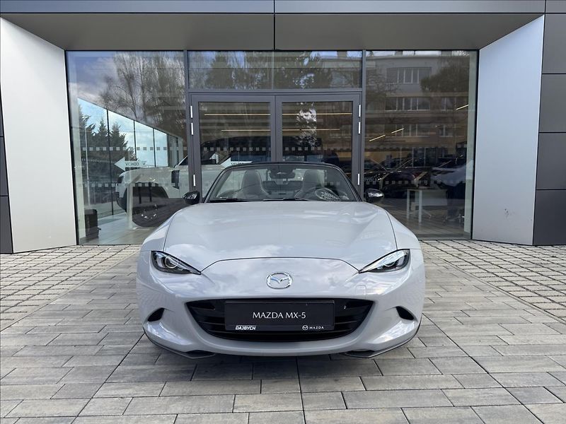Mazda MX-5 (2026) 1,5 132ps 6MT RWD Homura - fotka 4 z 12