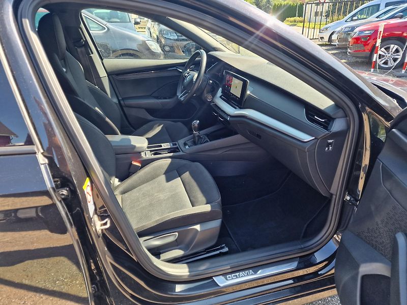 Škoda Octavia 2,0TDI 85KW SPORTLINE KAMERA  - fotka 11 z 22