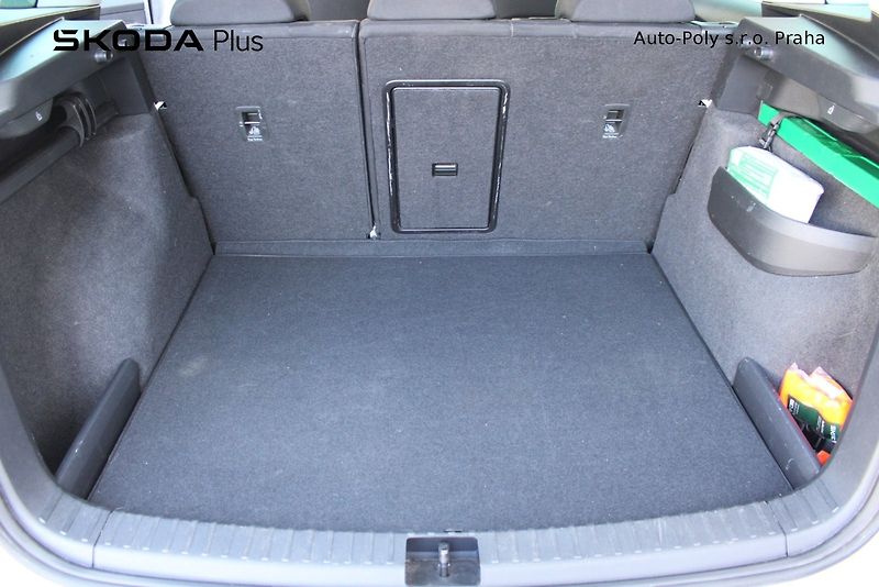 Škoda Karoq (2025) 1.5 TSI 110 kW Top Selection - fotka 23 z 25