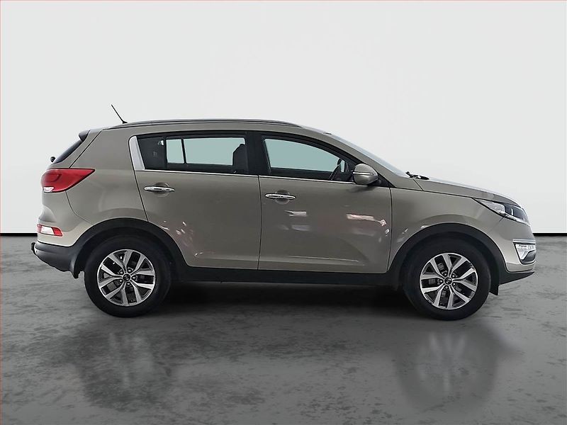 Kia Sportage (2015) 1.6 GDI, Tempomat - fotka 6 z 18