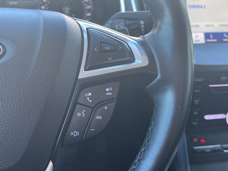 Ford S-MAX (2020) 2.0 140kw, 4x4, ČR, tažné, for - fotka 19 z 27