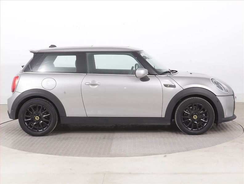 Mini Ostatní (2023) Cooper SE 32 kWh, SoH 100% - fotka 6 z 18