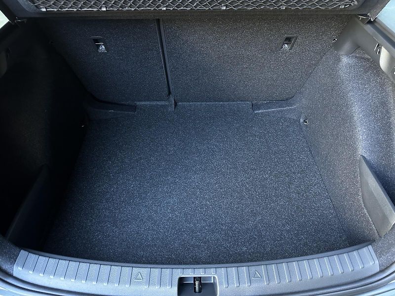 Škoda Scala 1.0TSi DSG 116PS KLIMA AC V.Co - fotka 37 z 37
