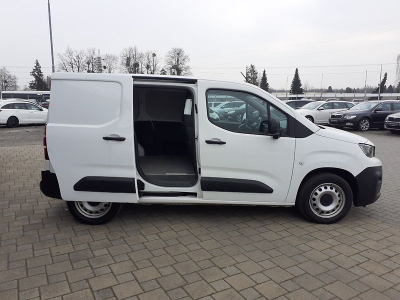 Peugeot Partner (2021) 1.5 Blue HDi  C.HMOT.2365 KG - fotka 4 z 37