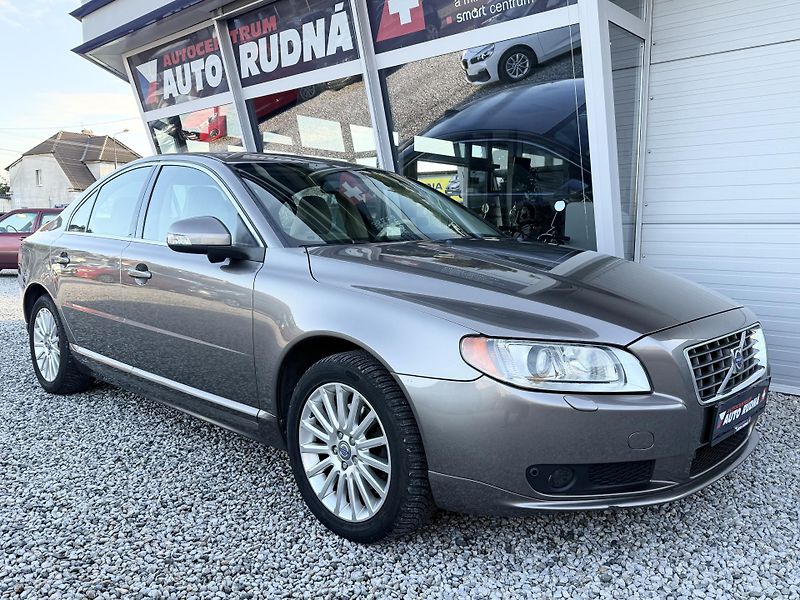 Volvo S80 2,5 Turbo REZERVACE - fotka 4 z 26