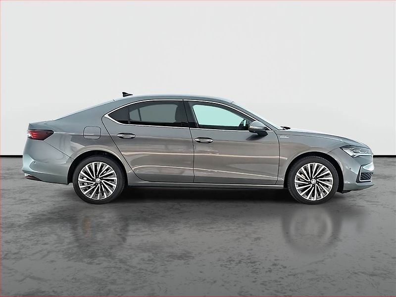 Škoda Superb (2024) 2.0 TDI - fotka 6 z 27