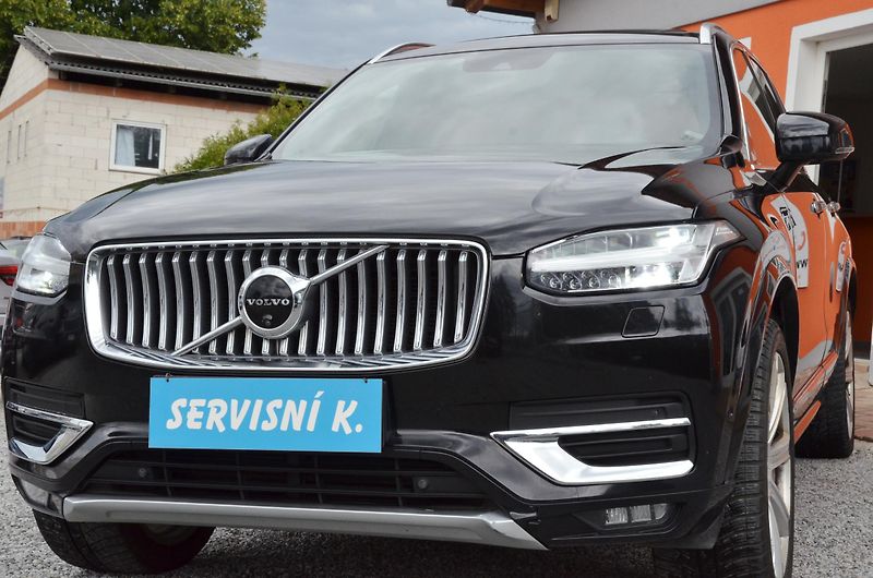 Volvo XC90 (2016) D5 // REZERVOVÁNO // - fotka 8 z 47