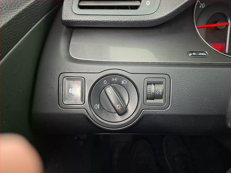 Volkswagen Passat (2007) 2.0 TDI, po STK, udržované - fotka 15 z 16