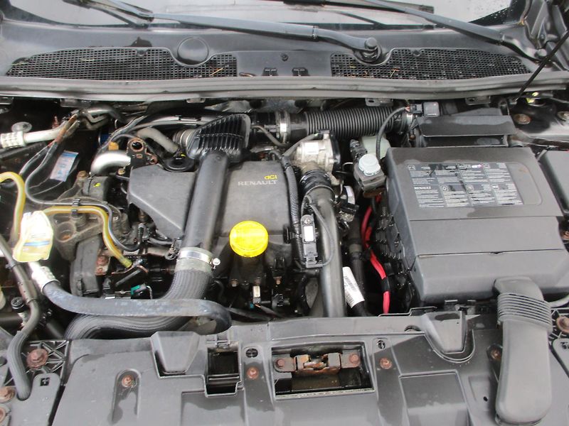Renault Mégane (2010) Coupe 1,5 TDCi - fotka 9 z 9