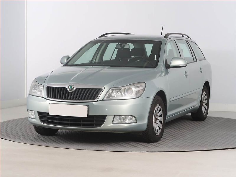 Škoda Octavia (2013) 1.6 TDI, po STK, levný provoz - fotka 2 z 14
