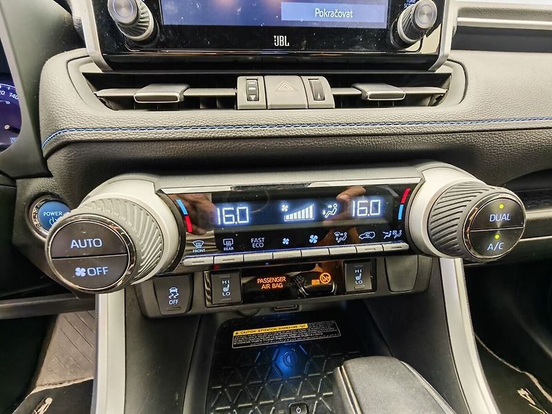 Toyota RAV4 2.5 Hybrid Selection 4WD - fotka 32 z 38