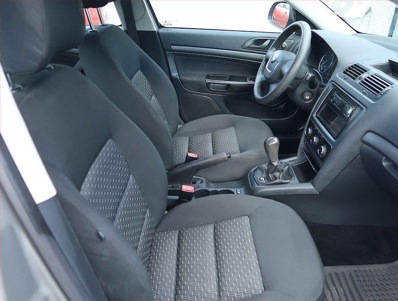 Škoda Octavia (2010) 1.2 TSI, ČR,1.maj, Serv.kniha - fotka 9 z 14