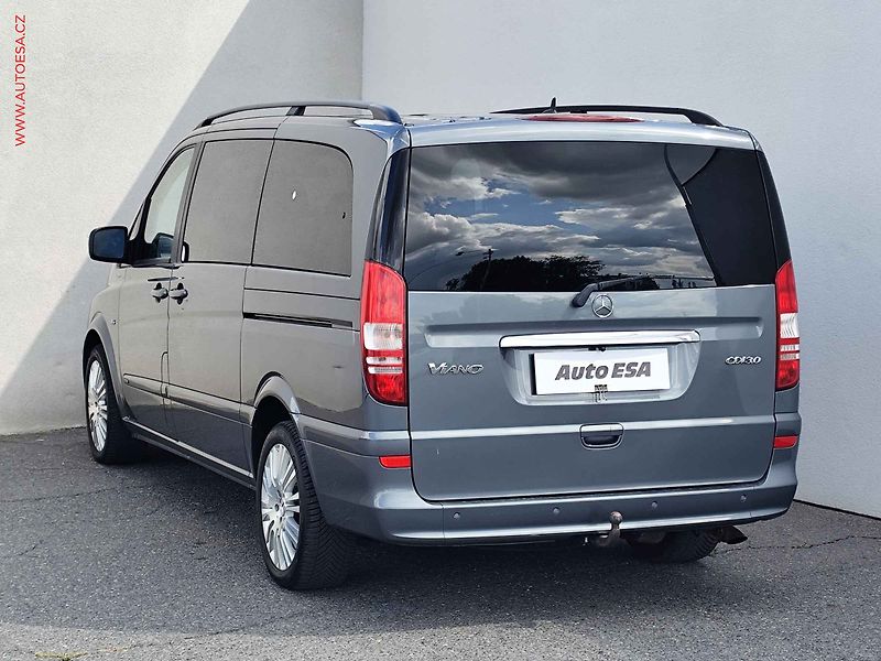 Mercedes-Benz Viano (2012) 3.0CDi V6 L2, Ambiente, AT - fotka 6 z 34
