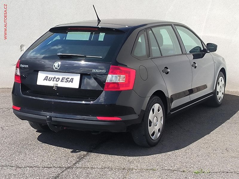 Škoda Rapid (2015) 1.2 TSi, Ambition, navi, TZ - fotka 4 z 17